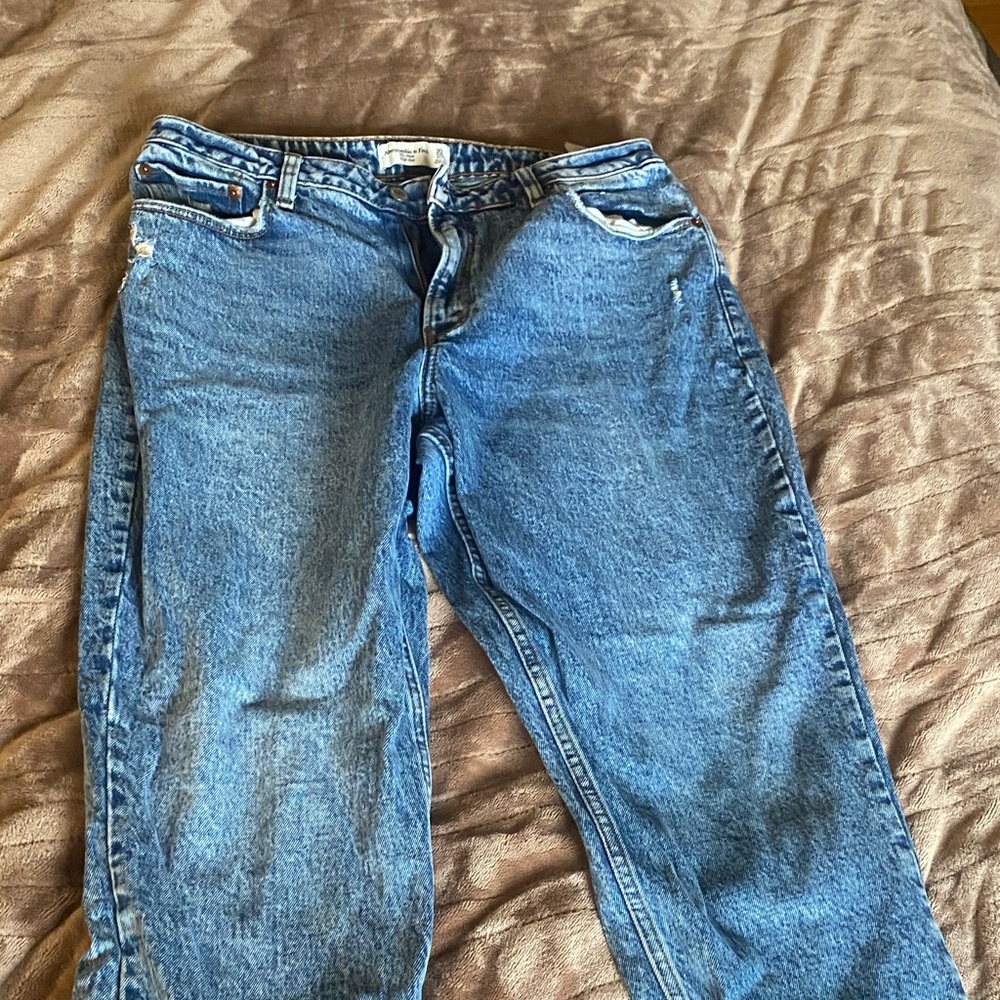 Abercrombie Mom jeans